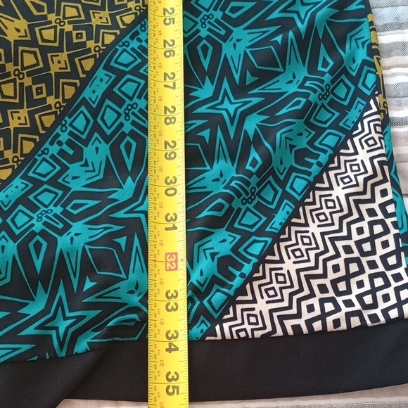 Emma & Michele Multicolor Geometric Dress - Picture 11 of 14